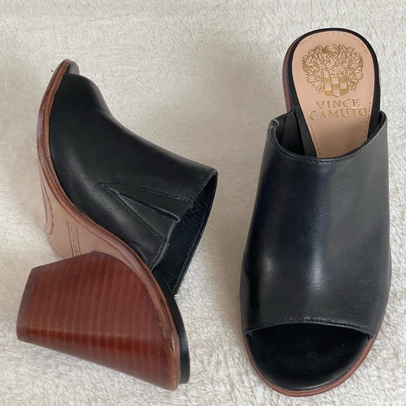 NWOT vince camuto DORMINA heeled slide sandals - Picture 3 of 3